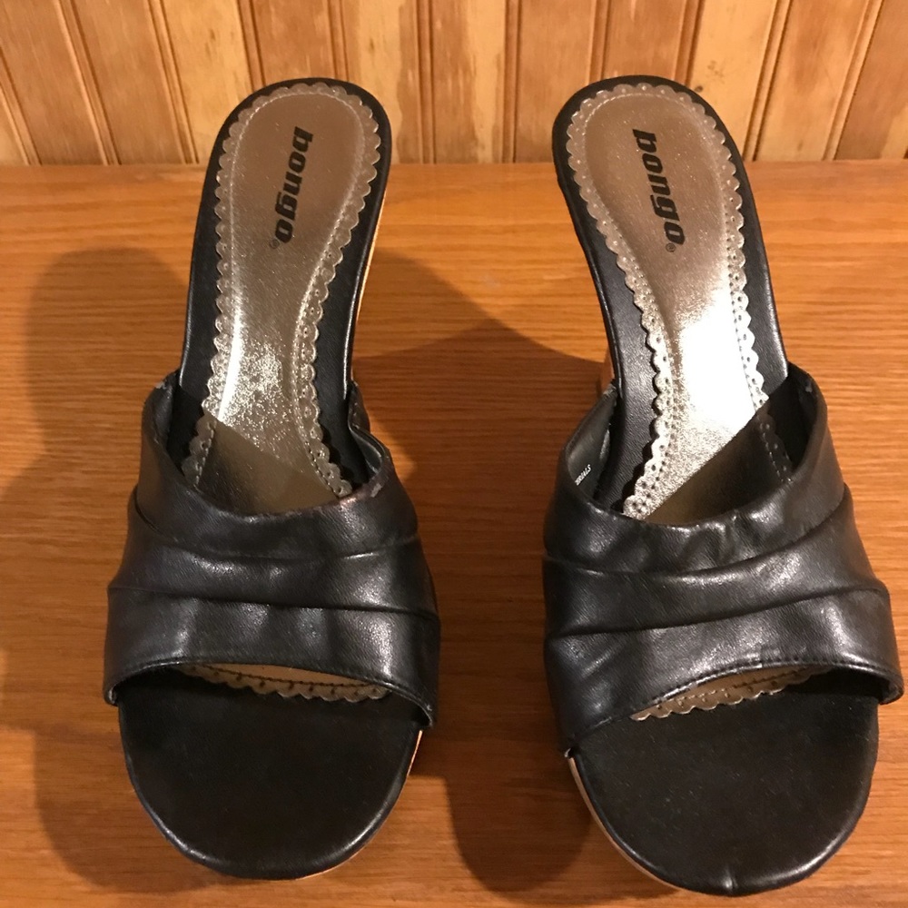 Bongo Black wedged open-toe heels